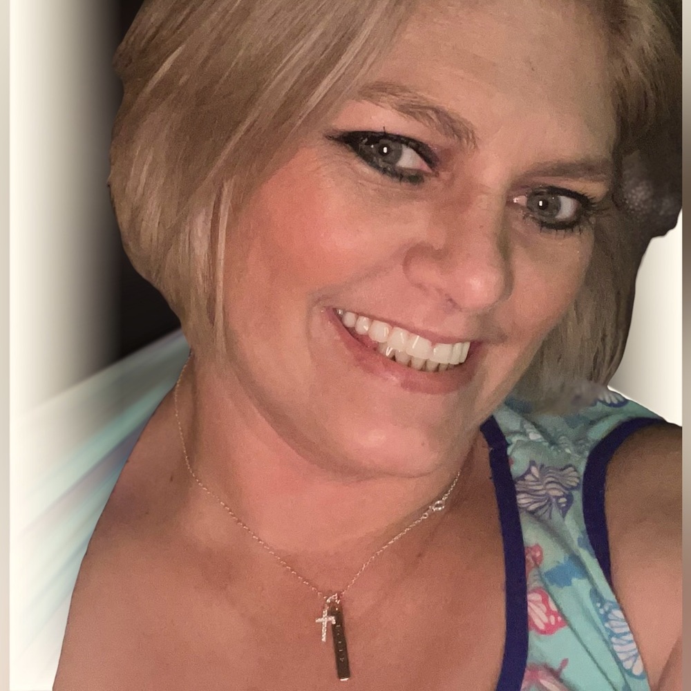 COPY - Meet your Posher, Katie